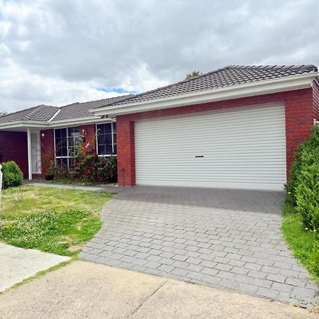 Yf Home Sweet Home Craigieburn Exterior photo