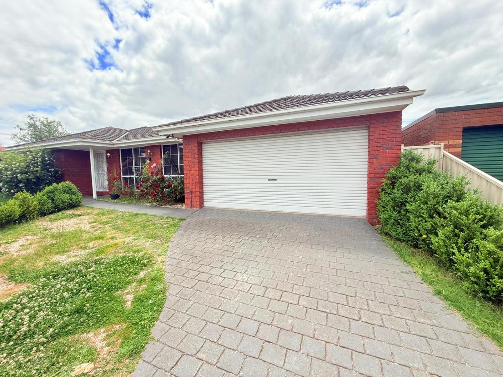 Yf Home Sweet Home Craigieburn Exterior photo